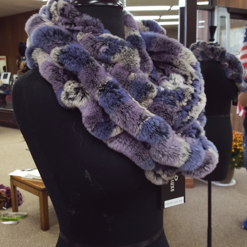 Multicolor Ruffled Rex Rabbit Fur Infinity Scarf - Picture 2 of 3